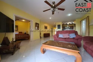 2 Bedroom Condo for Sale or Rent in Na Kluea, Chonburi