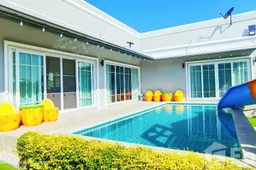3 Bedroom Villa for rent in Huai Sai Nua, Phetchaburi
