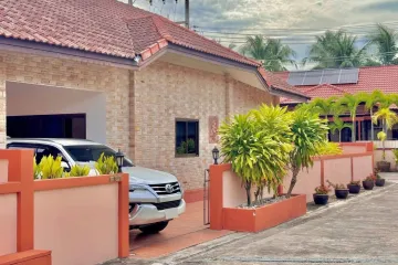 2 Bedroom House for rent in Danevang Village, Huai Yai, Chonburi