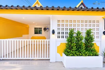 2 Bedroom Townhouse for sale in The Village Pattaya, Nong Prue, Chonburi
