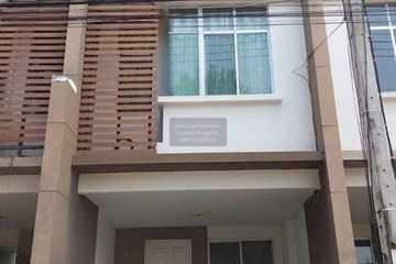 3 Bedroom Townhouse for sale in Bang Pakok, Bangkok