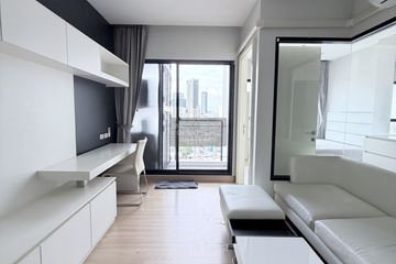 1 Bedroom Condo for rent in Urbano Absolute Sathon - Taksin, Khlong Ton Sai, Bangkok near BTS Krung Thon Buri