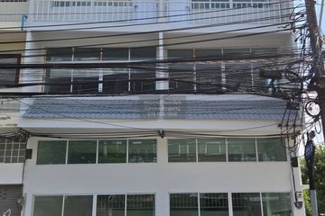 3 Bedroom House for rent in Huai Khwang, Bangkok near MRT Phra Ram 9