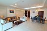 3 Bedroom Apartment for rent in Piyathip Place, Khlong Tan Nuea, Bangkok near BTS Phrom Phong