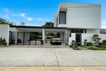 3 Bedroom Villa for sale in San Kamphaeng, Chiang Mai