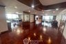 3 Bedroom Condo for rent in Oriental Towers, Khlong Tan Nuea, Bangkok near BTS Thong Lo
