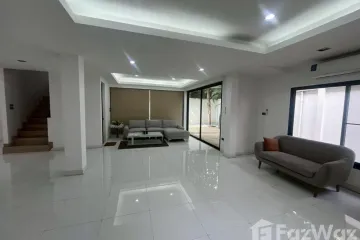 3 Bedroom House for sale in Phra Khanong Nuea, Bangkok near BTS Phra Khanong