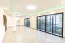 7 Bedroom Townhouse for sale in Sam Sen Nok, Bangkok