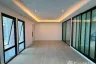 4 Bedroom House for sale in Bang Chak, Bangkok near BTS Punnawithi