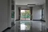 6 Bedroom Office for rent in Sam Sen Nok, Bangkok