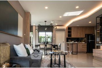 3 Bedroom House for sale in Lumpini Townville Ladkrabang-Suvarnabhumi, Thap Yao, Bangkok
