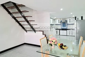 2 Bedroom Townhouse for sale in Nong Prue, Chonburi