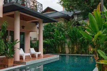 4 Bedroom House for rent in Khlong Tan Nuea, Bangkok