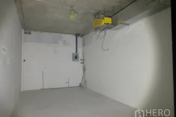 Commercial for rent in Khlong Tan Nuea, Bangkok