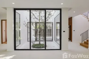 4 Bedroom House for sale in Theptanee Village, Dokmai, Bangkok