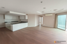 2 Bedroom Condo for rent in Belle Grand Rama 9, Huai Khwang, Bangkok near MRT Phra Ram 9