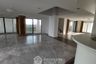 3 Bedroom Condo for rent in Trapezo Sukhumvit 16, Khlong Toei, Bangkok near MRT Queen Sirikit National Convention Centre
