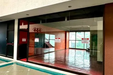 Office for rent in Bang Kapi, Bangkok near MRT Pradit Manutham