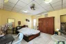 6 Bedroom House for sale in Huai Khwang, Bangkok