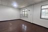 3 Bedroom Townhouse for sale in Khlong Chak Phra, Bangkok