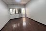 3 Bedroom Townhouse for sale in Khlong Chak Phra, Bangkok