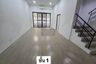 8 Bedroom Townhouse for rent in Chan Kasem, Bangkok near MRT Phawana
