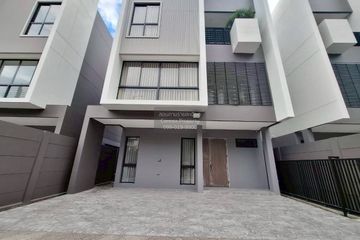 3 Bedroom House for rent in Khlong Chaokhun Sing, Bangkok near MRT Mahatthai