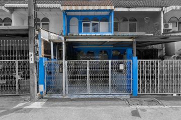 2 Bedroom Townhouse for rent in Sam Sen Nok, Bangkok near MRT Phawana