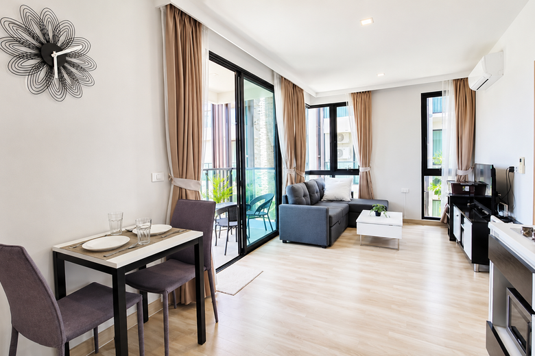 1 Bedroom Condo For Rent