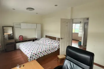 3 Bedroom Townhouse for rent in Lio Townhome Paholyotin - Watcharapol, Khlong Thanon, Bangkok