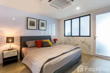 1 Bedroom Condo for sale in Icon III, Khlong Tan Nuea, Bangkok near BTS Thong Lo