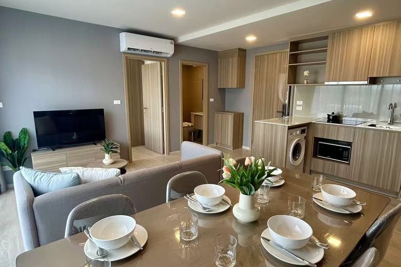2 Bedroom Condo For Rent