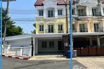 5 Bedroom Townhouse for rent in URBAN SATHORN, Bang Chak, Bangkok