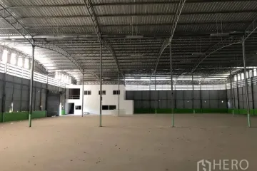 Warehouse / Factory for rent in Lam Pla Thio, Bangkok