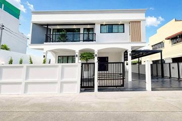 3 Bedroom House for sale in Chorakhe Bua, Bangkok