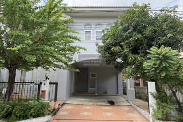 3 Bedroom House for rent in Khlong Toei, Bangkok