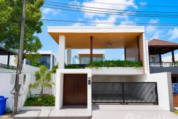 3 Bedroom Villa for sale in Chalong, Phuket