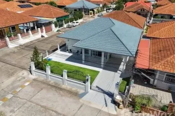 3 Bedroom House for sale in Ekmongkol Village 4, Nong Prue, Chonburi