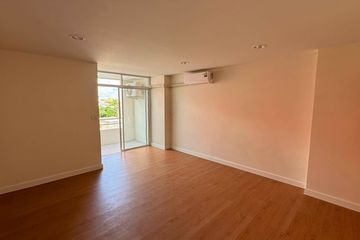 Condo for sale in Baan Ratchayothin, Chan Kasem, Bangkok