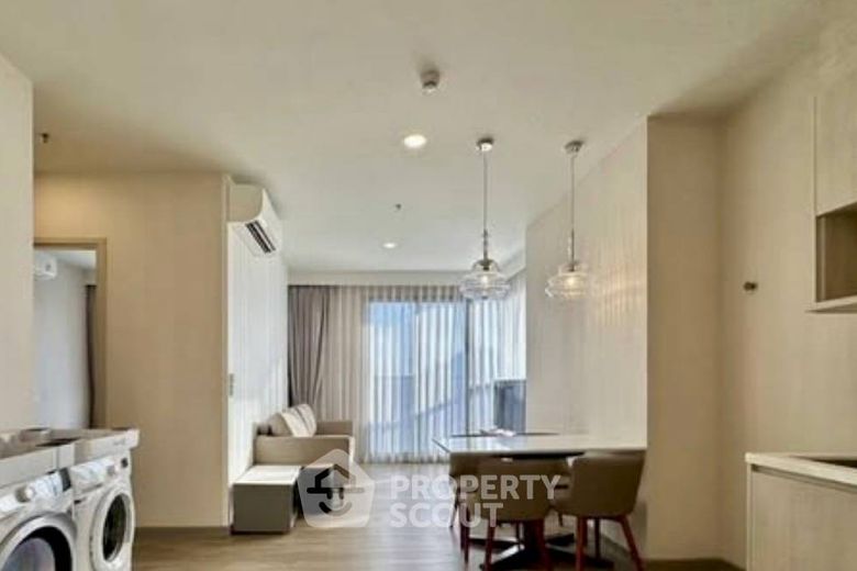 2 Bedroom Condo For Rent