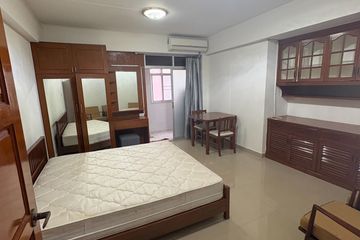 Apartment for rent in Hydon Apartment, Khlong Toei, Bangkok near BTS Nana