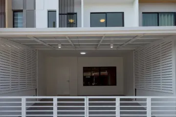 3 Bedroom Townhouse for sale in The Connect Onnut-Wongwaen 2, Prawet, Bangkok near Airport Rail Link Ban Thap Chang
