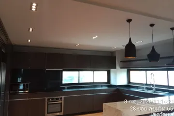 3 Bedroom Condo for sale in Penthouse Condominium, Phra Khanong Nuea, Bangkok near BTS Phra Khanong