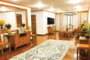 4 Bedroom Condo for rent in Le Premier 2, Khlong Tan Nuea, Bangkok near BTS Thong Lo
