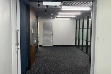 Office for rent in Khlong Toei, Bangkok near MRT Queen Sirikit National Convention Centre