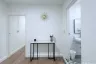 6 Bedroom House for rent in Huai Khwang, Bangkok