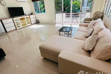 5 Bedroom House for rent in Khlong Toei Nuea, Bangkok near MRT Phetchaburi