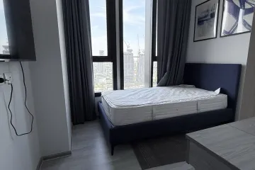2 Bedroom Condo for rent in XT Ekkamai, Khlong Tan Nuea, Bangkok