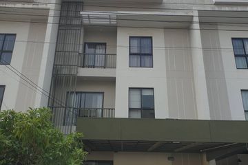 3 Bedroom Townhouse for rent in Saphan Sung, Bangkok