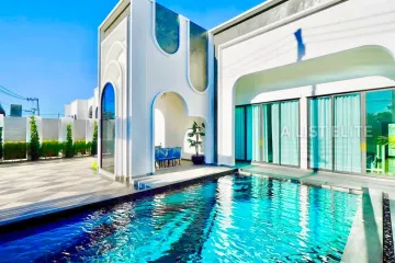 16 Bedroom House for sale in 